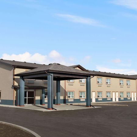 Travelodge By Wyndham Pincher Creek Exterior foto
